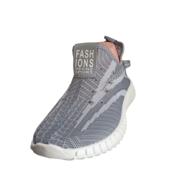 سبرديلات مريحة وعصرية للجميع – مقاسات 36/40 👟✨